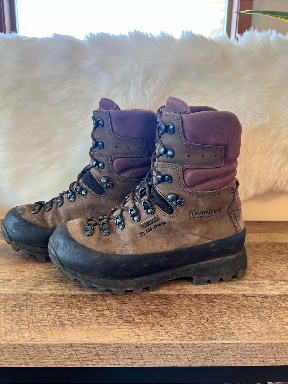 Kenetrek Women's Mountain Extreme 400 Lace-Up Hiking Boots